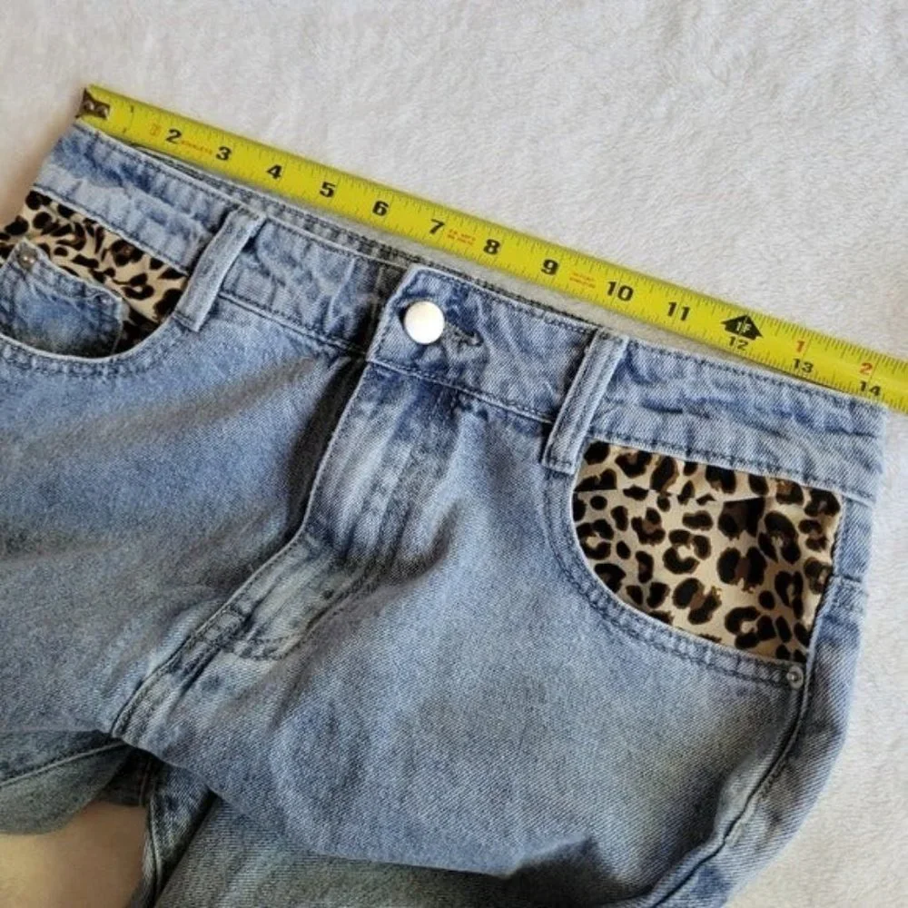 Princess Polly Leopard Pocket Raw Hem Cropped Jeans Size US 4 - Picture 7 of 9